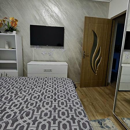 Rose Residence Buzau Bagian luar foto
