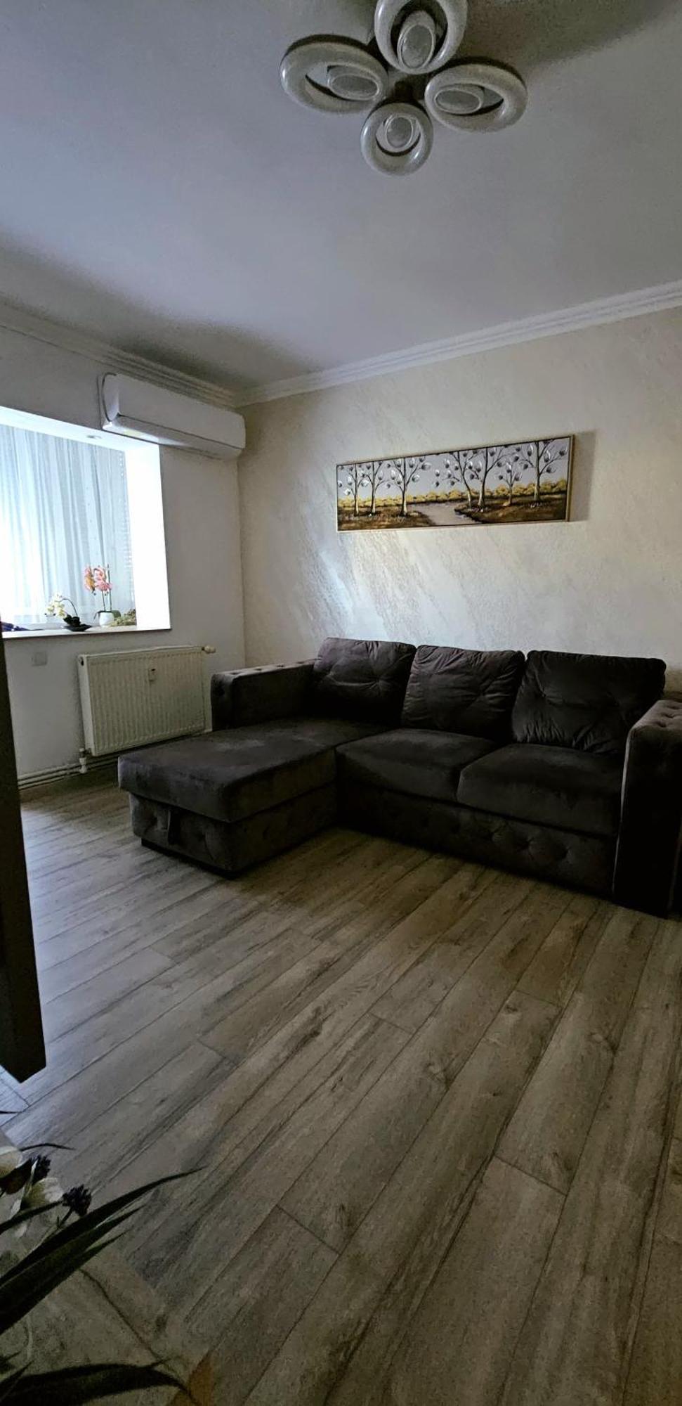 Rose Residence Buzau Bagian luar foto